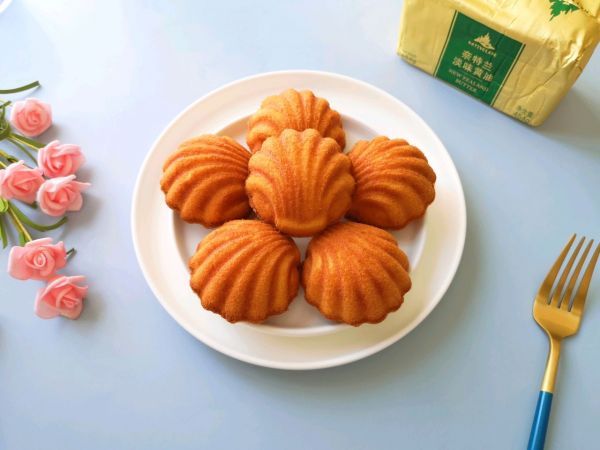 打蛋器|黄油玛德琳蛋糕