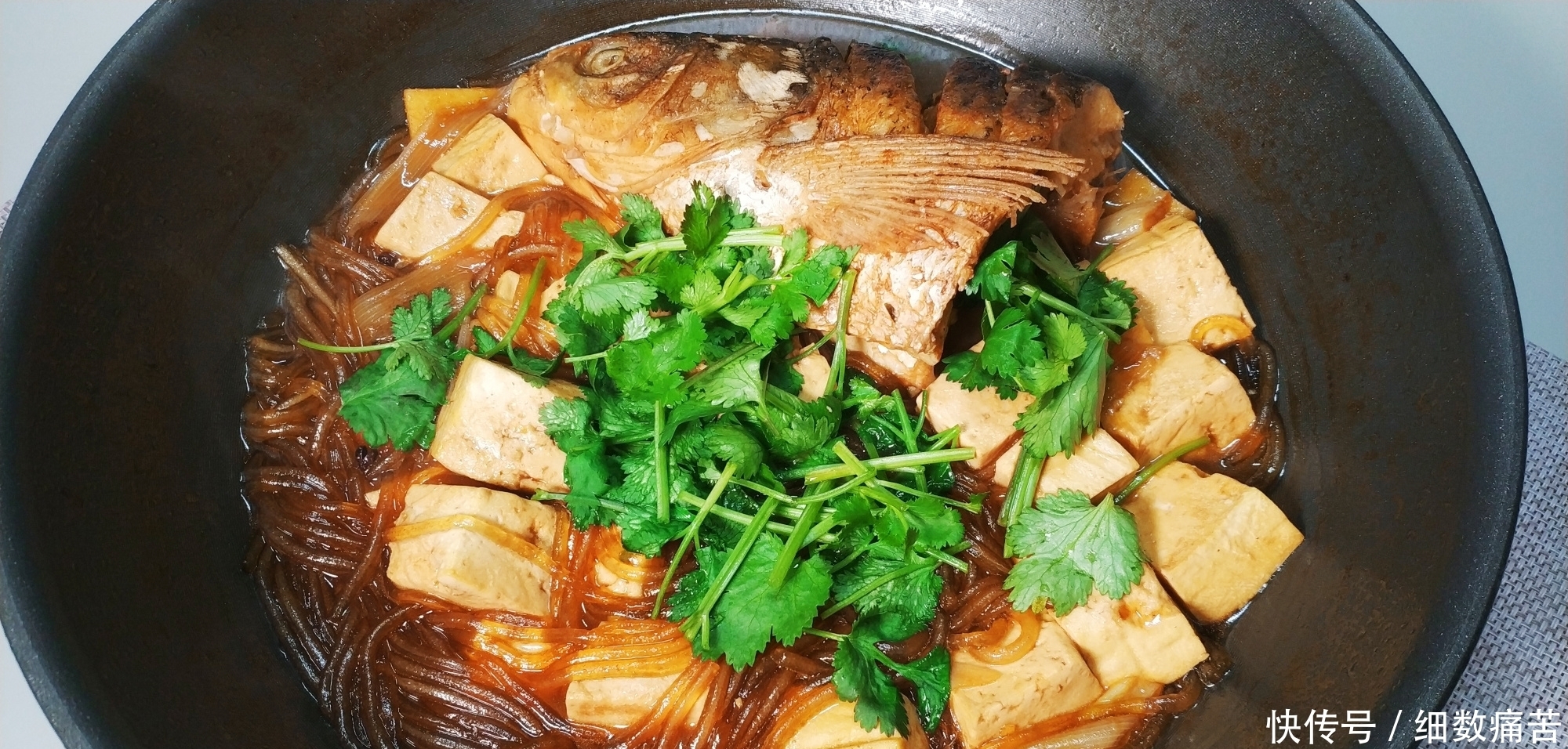  一顿饭|天冷了，餐桌上最适合这样吃，一道菜解决一顿饭，家人都喜欢