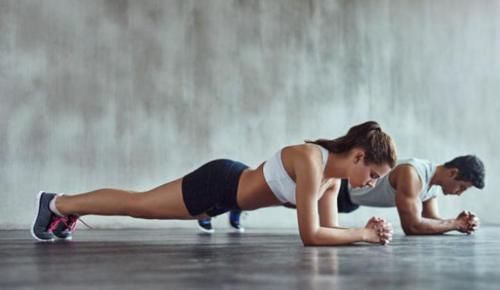 烟草|“延缓衰老”的10大行为，梳头排第8，泡脚第6，其它的你知道吗？