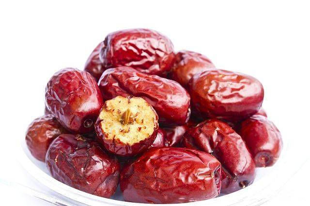 怀孕期间,孕妈经常吃这5种零食,对胎宝宝发育好处多多,别忽略