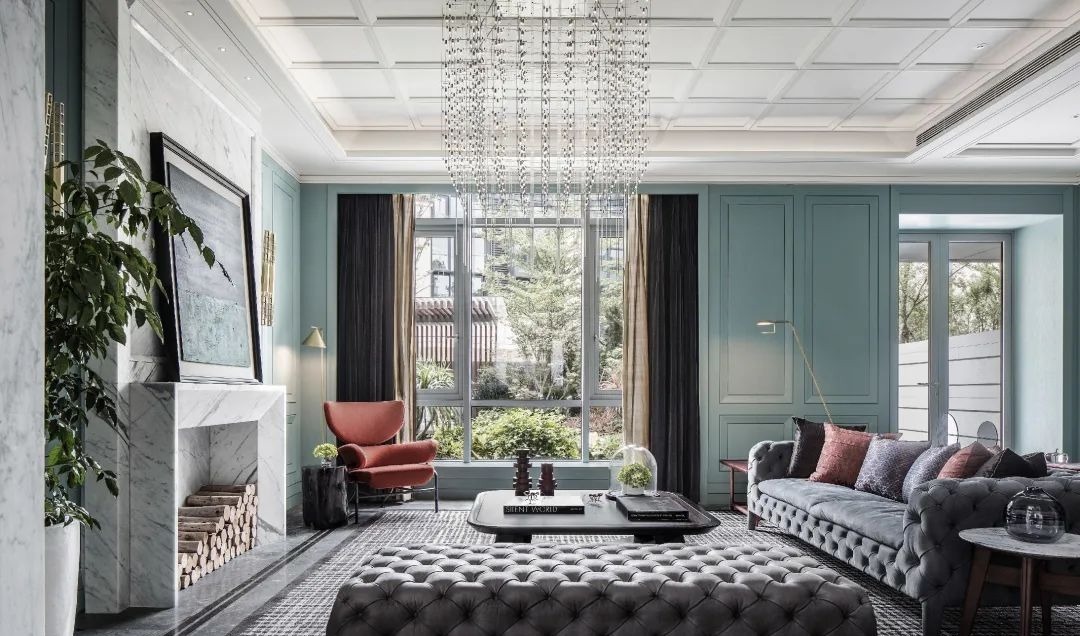 布置|900㎡现代轻奢,蓝绿色墙面+端庄软装,诗意档次!豪宅有人看吗?