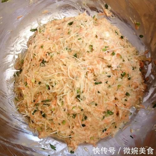 营养又美味的炸素丸子，粉丝与胡萝卜的新吃法，新奇搭配，味道绝美