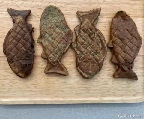 孙俪近日开启“大厨模式”狂秀厨艺，邓超“被投喂”竟还不知足？