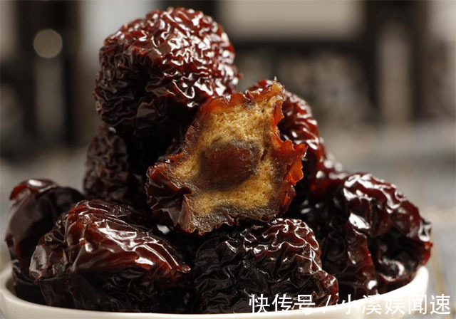 营养物质|中医建议年过45岁,常喝3种养宫汤,滋阴补血、延缓衰老