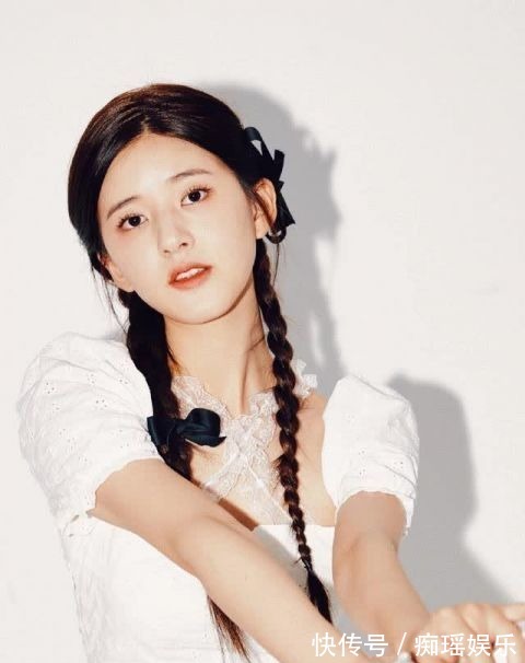 蓬松感 做了明星同款发型却不够惊艳?记住以下4个细节,抓住精髓并不难