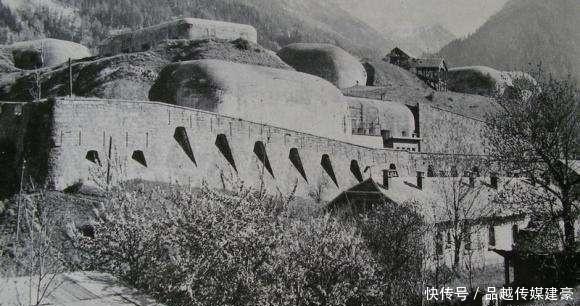 摆设|全球最没用的四个军事防线，一个花50亿成摆设，还有一个在中国