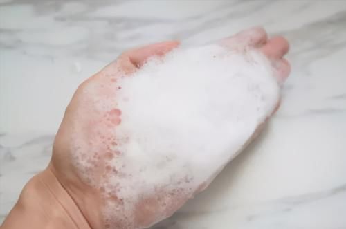 洗发水并不是越贵越好！这4款冷门洗发水，口碑好又好用