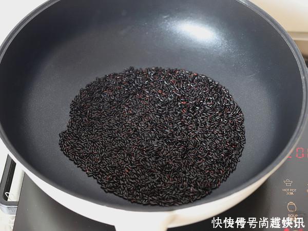 花青素|“天然花青素”被发现,每天拿它泡水喝,延缓衰老,40岁不显老