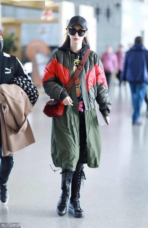 冬天,羽绒服越“长”越时髦!!