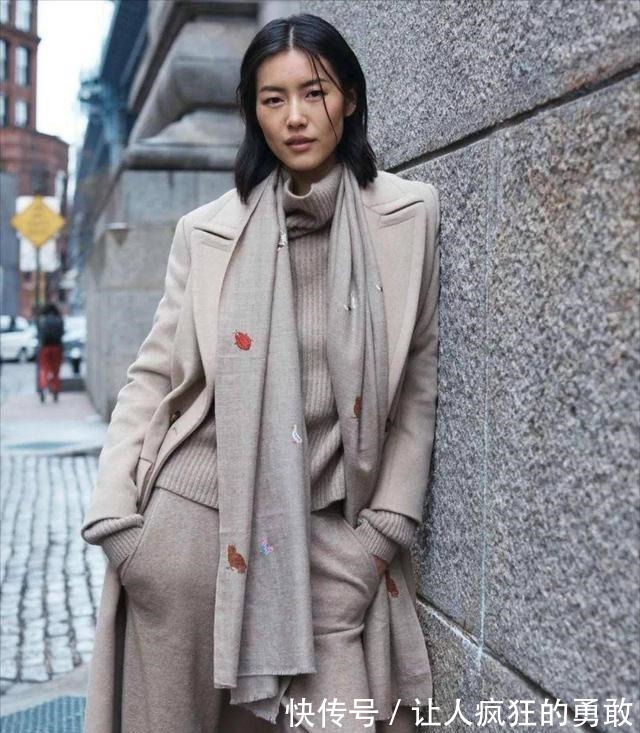 街拍 旧大衣穿得不好看别再买了!换这5种内搭都够了,照着穿准没错!