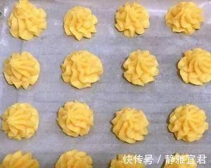 芋泥|做法超简单的『奶油小泡芙』，一口一个，太满足了！