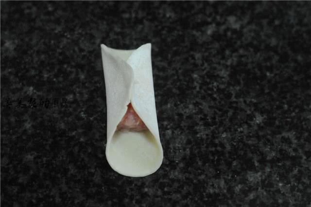 饺子|儿子三天两头要吃此早餐,平底锅一烙10分钟就上桌,解馋还顶饱