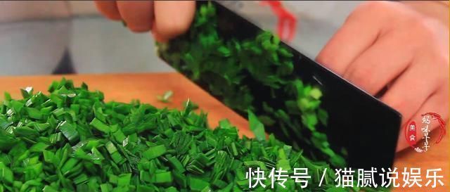 韭菜饼|早餐别出去买了,教你懒人韭菜饼,不发面不揉面,天天吃都不腻