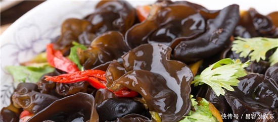 分钟|泡木耳一加水就错,教你1个诀窍,5分钟泡发木耳又大又软