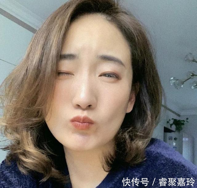 减龄|40岁女人想“减龄”?试试这几款发型,时髦洋气,看起来还贵气