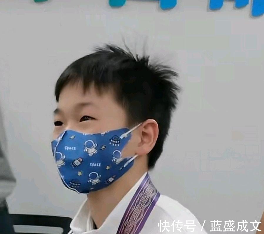 风云人物|记者从全红婵口中套出“秘密”!恩师赶紧把红姐推走,还好动作快!