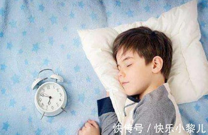 长高|孩子有这些表现时,表明正在猛长个儿,家长做好3点帮助孩子长高