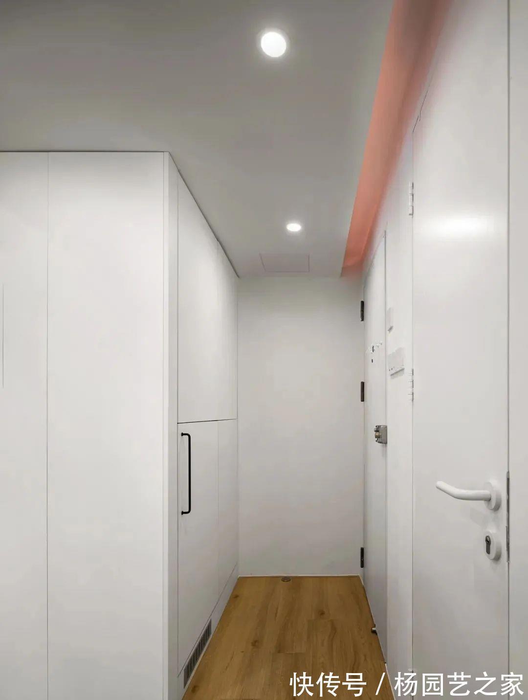 收纳|这套38㎡公寓火了,全屋简约朴素,却藏不住骨子里的设计感!