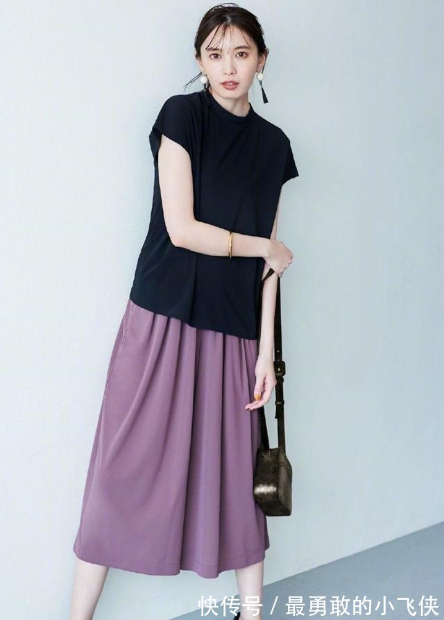 腿型 “日杂”人气模特宫田聪子示范优雅夏装,时髦大气养眼,高级满满!