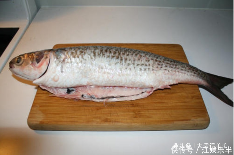 年夜饭不可缺的菜,比猪肉强,老人吃了腿脚灵,孩子吃了长高个