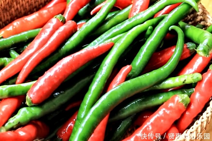 拌面|做辣椒酱时,牢记4大技巧,香辣可口又下饭,拌面拌饭都好吃