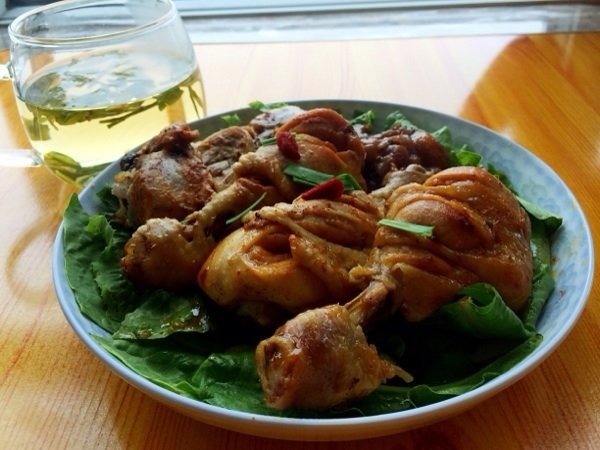 这才是鸡腿最好吃的做法,不加一滴水,简单到一个电饭煲就能搞定