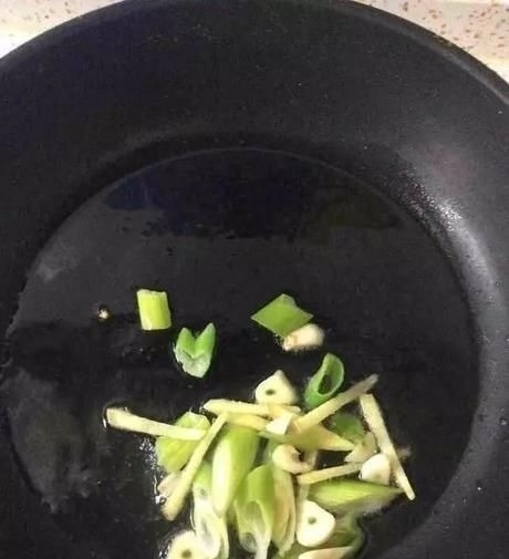 天然泻药|“天然泻药”被发现,隔三差五吃一次,排出体内毒素油脂!