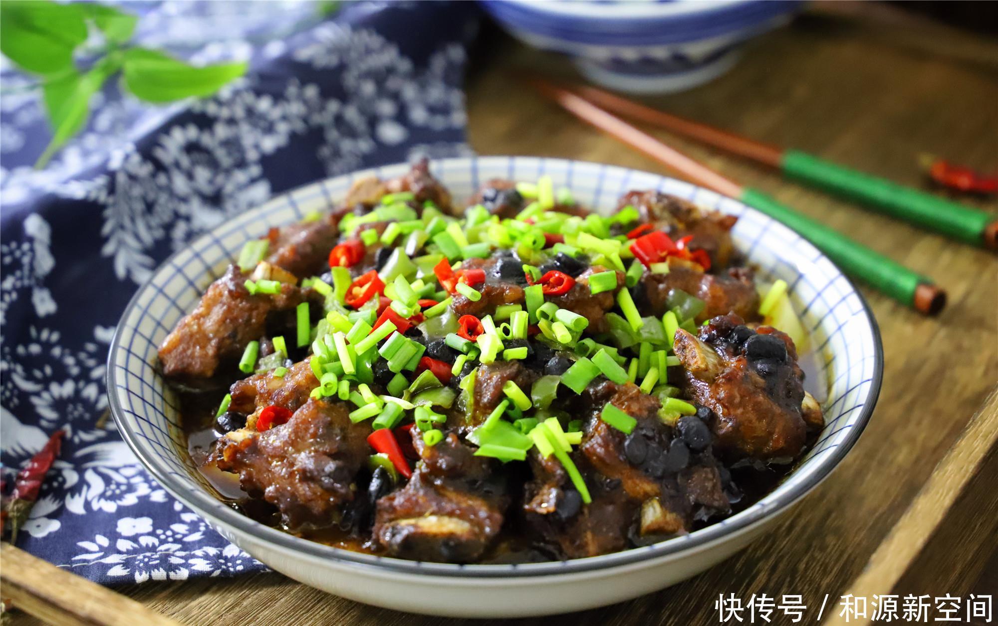 土豆|排骨我用蒸的,口感浓郁不加一滴水,一唆脱骨,营养丰富呀不上火