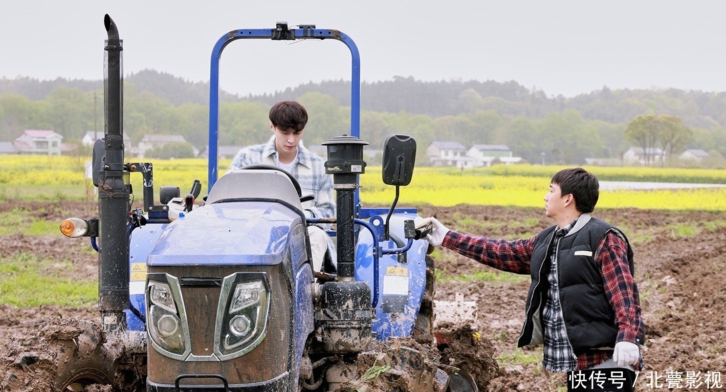 综艺 “极挑男人帮”再聚首制作综艺,导演人选确定严敏,王迅处境尴尬