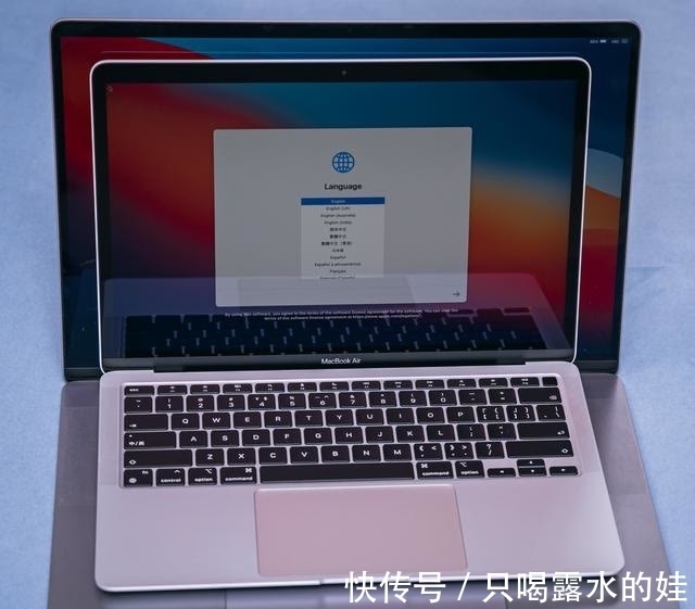 三年换了 3 台 MacBook 系列，今年会换第 4 台吗