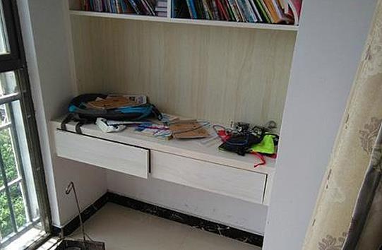 满屋|晒晒我的新家,满屋大白墙,衣柜没有门,还有比这更寒酸的吗?