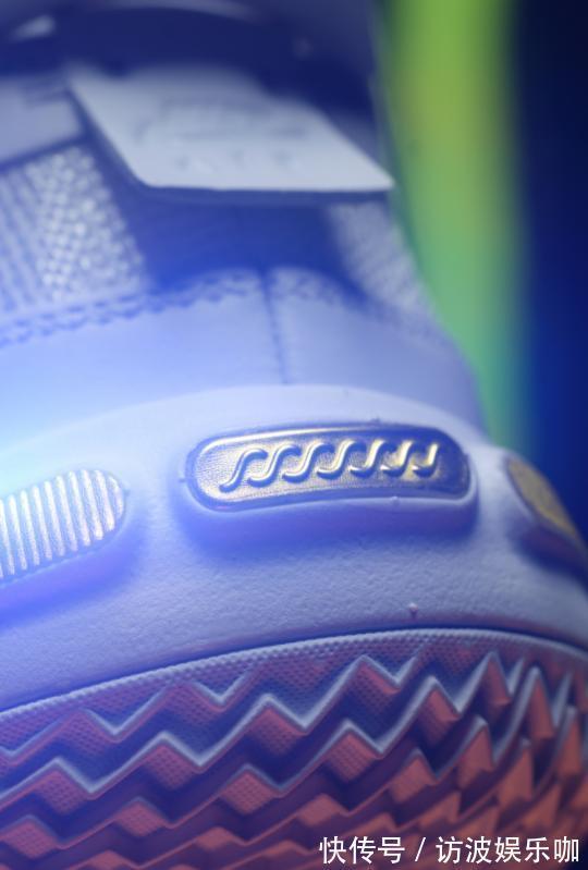 zoom 是双好鞋？详解AJ36手稿：追求轻质，缓震顶配，和前几代没差别？