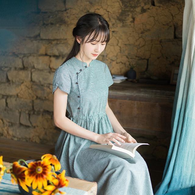 别致 那一袭旗袍,引人入胜,让人着迷