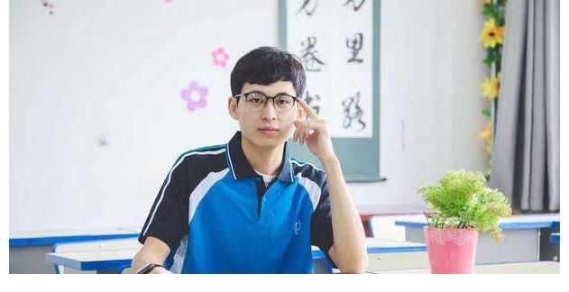 特征|青春期男生若有4“特征”,身高或已成“定局”,一个不占,还能再长