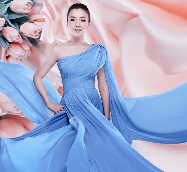 登上春晚|最美女歌唱家陈思思,由甜妹子,历炼为女汉子的人生