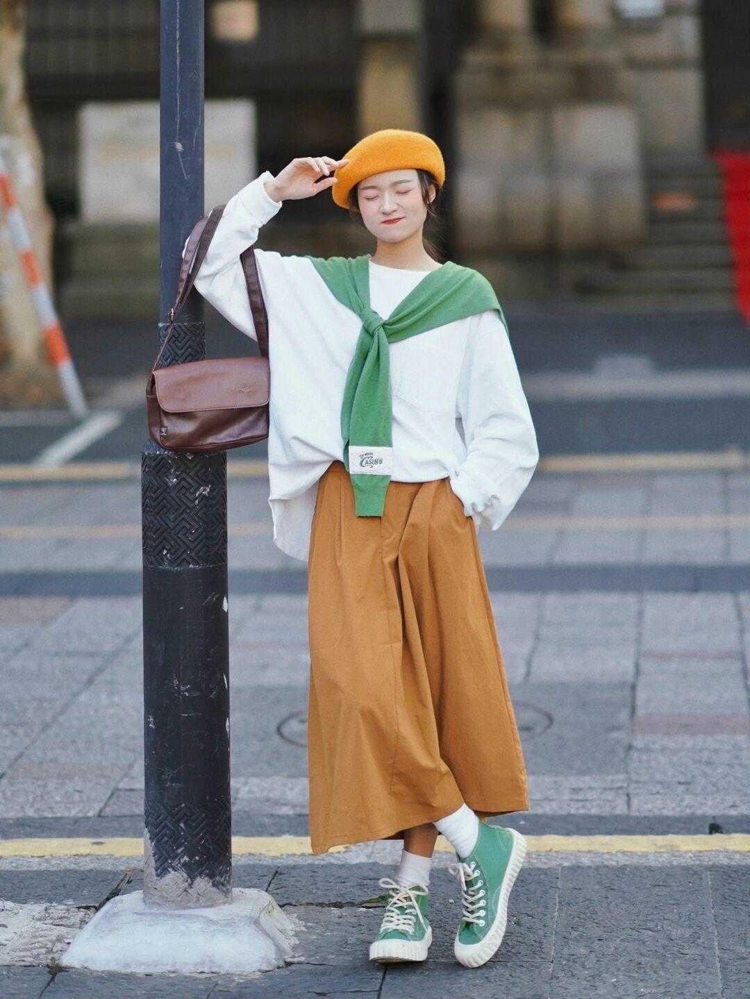 穿搭|穿过那么多衣服,还是这几个配色更好看,不光百搭还能提升气质感