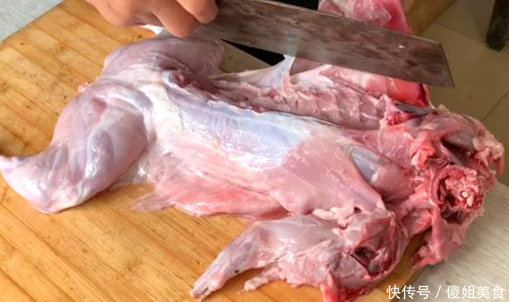 鱼肉|天冷了，少吃鸡鸭鱼肉多吃它，比牛羊肉滋补，再贵也要吃，太香了