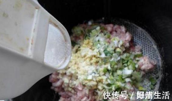 好吃|用它做饺子馅,比芹菜好吃,比韭菜营养,老公都吃嗨了