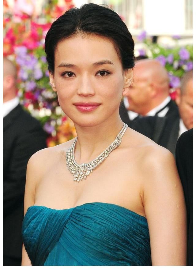 舒淇凭什么和刘震云、陈凯歌平起平坐