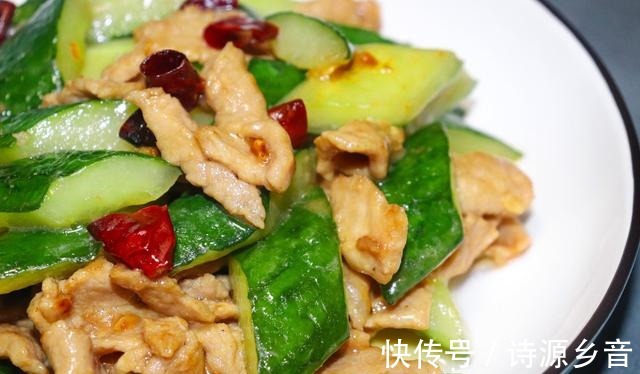 青瓜|青瓜清脆爽口，搭配肉片简单爆炒，出锅香气扑鼻，做法简单零失败！