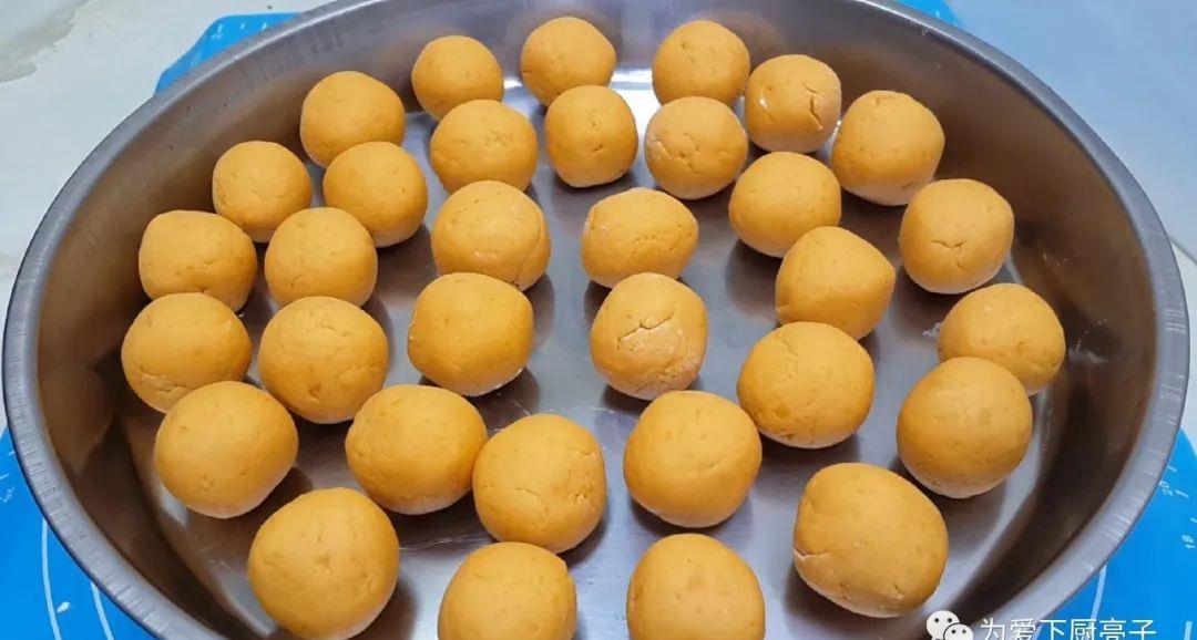  技巧|丸子别只会买着吃了，学会3个小技巧，软糯又香甜，真的越嚼越香