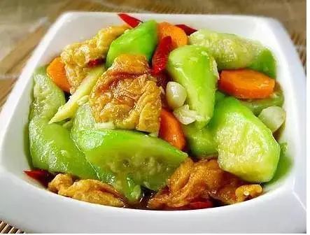 分享丝瓜的6种家常做法，清淡爽口味道好极了～