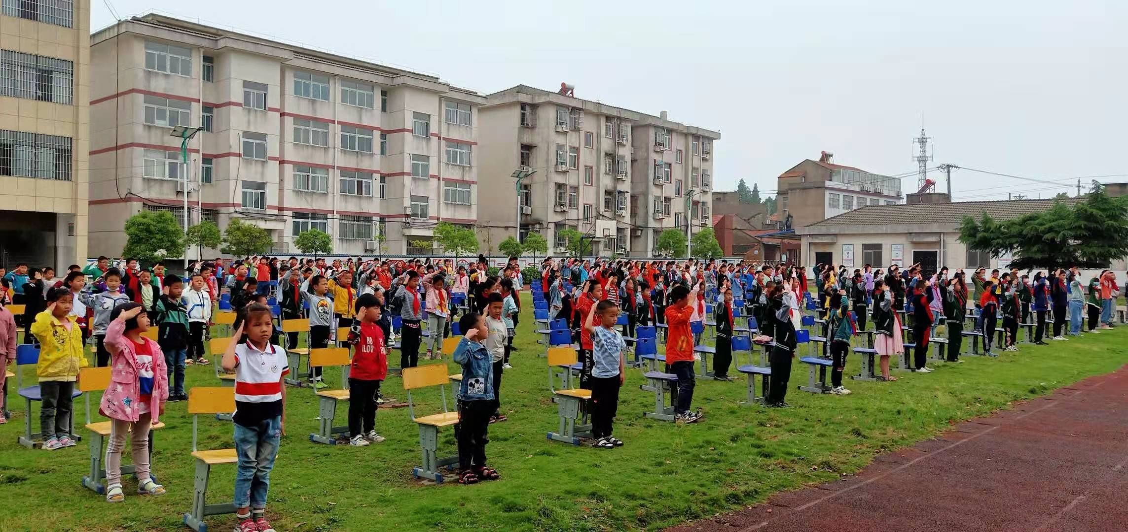 应城市义和镇李集小学|不负光阴，砥砺前行—— 应城市义和镇李集小学召开期中总结表彰大会