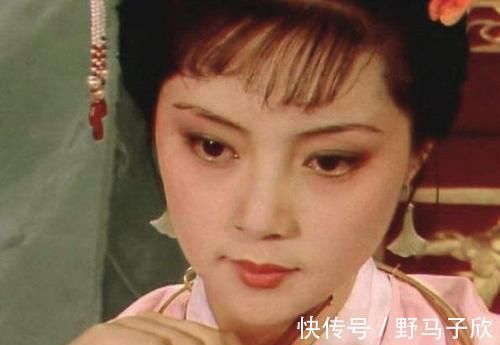 薛宝钗&宝玉的一句“体丰怯热”,为何让宝钗当众发飙,怒怼宝黛二人?