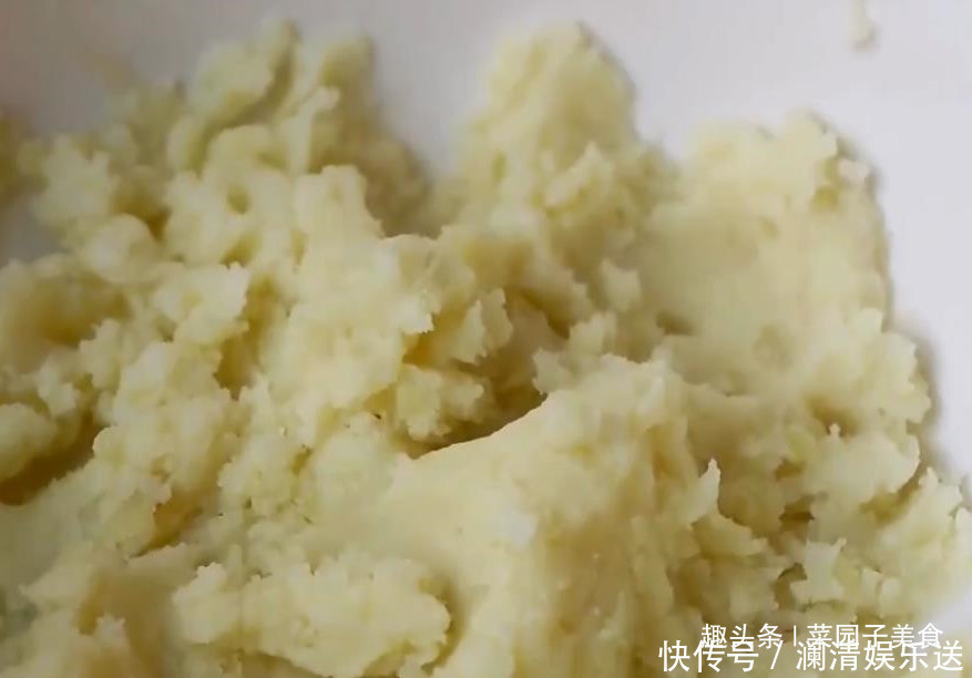 下饭|红烧肉烧土豆,土豆不要直接下锅,多一步,香软入味,好吃下饭
