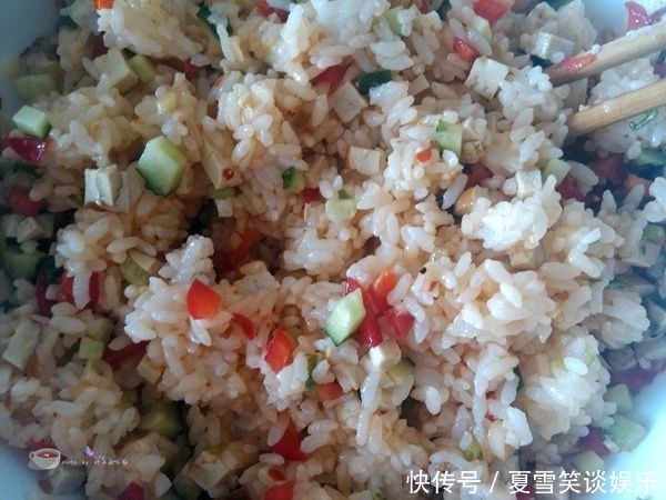  零食|一碗剩米饭，巧做一堆米饼，香爆了，好吃到哭，还可以当作零食