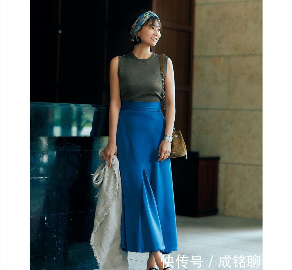 裙装|人到中年穿上裙子更有品味，试试这几款“裙装”，优雅到了骨子里