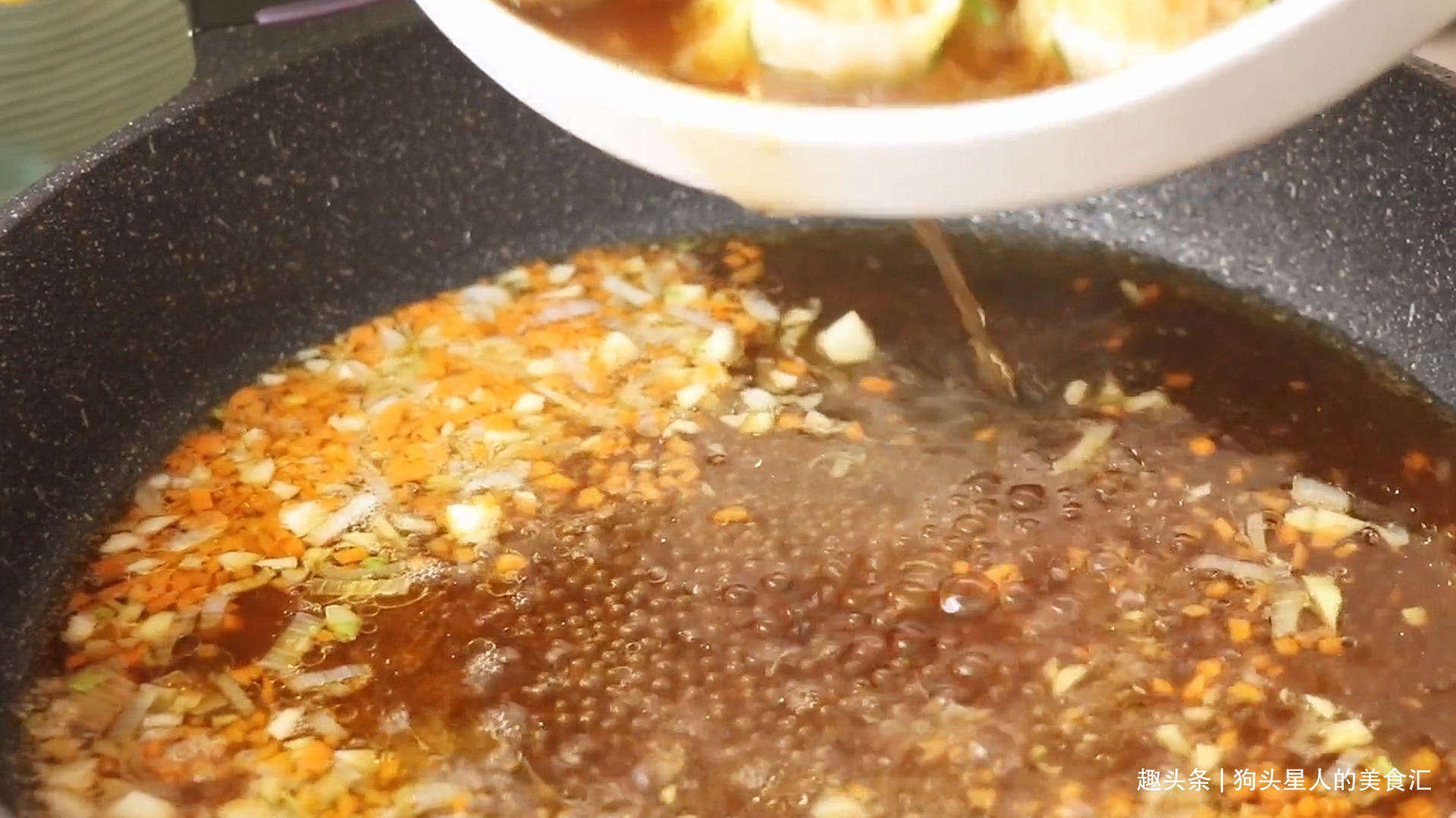 山药别再炒着吃了,教你好吃做法,10分钟蒸一锅,上桌香到流口水