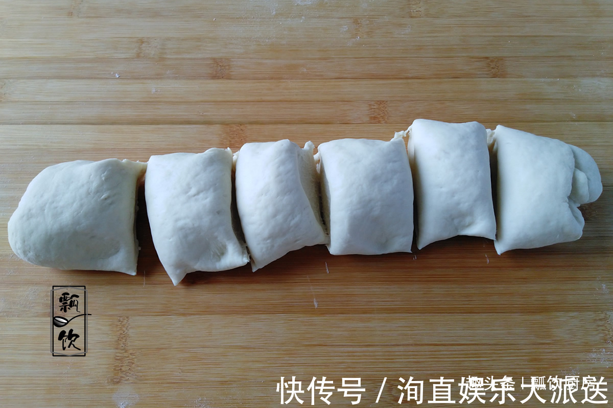 面食想要软,不能只放酵母,加它做,一捏成球一放成棉,凉了都软