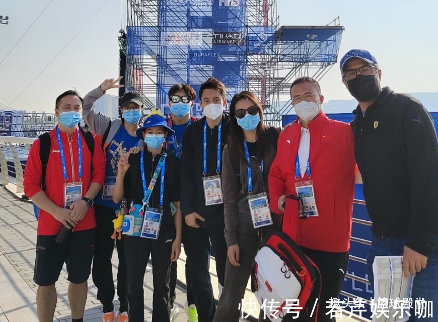比耶|这是跳海!全红婵面对表演赛微笑比耶,比赛时间确定,网友很期待